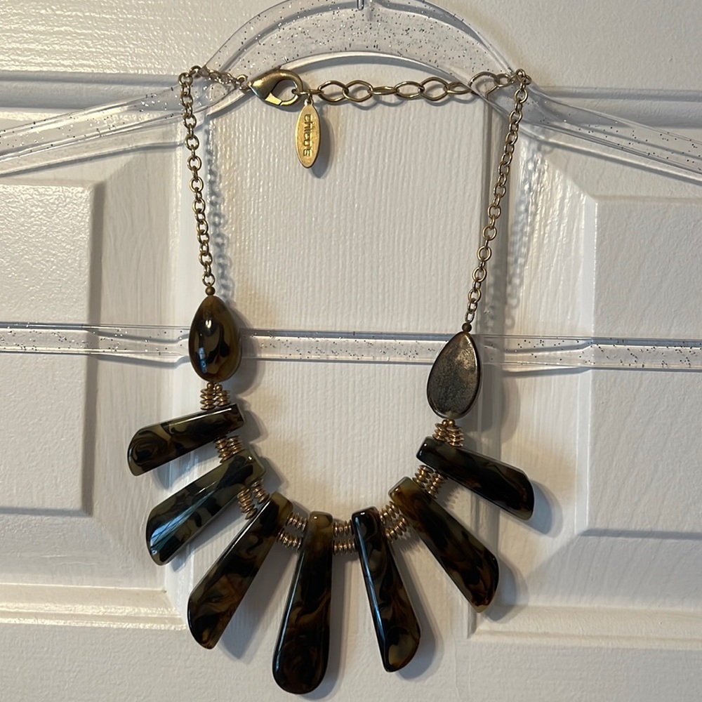 Chico’s Gold and Brown Statement Necklace ✨